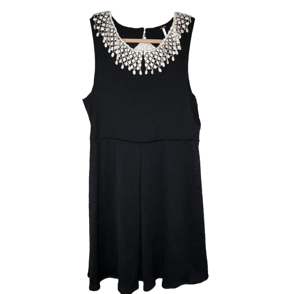 Free People Dress Wmn’s Sz L Black White Crochet Lace Collar Open Back $168